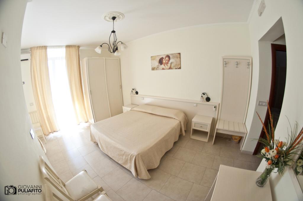 RS San Sebastiano Holidays Acireale Camera foto