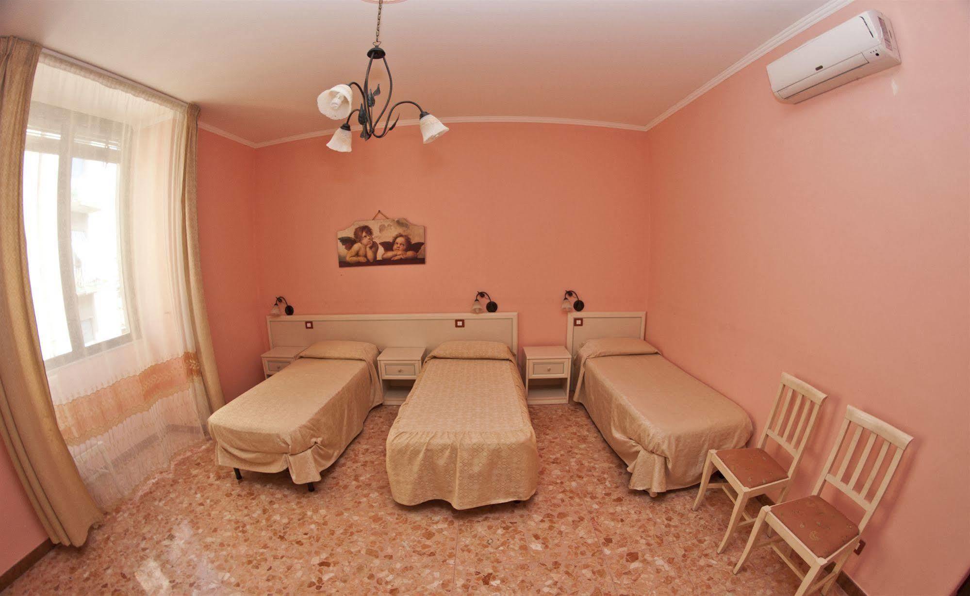 RS San Sebastiano Holidays Acireale Esterno foto