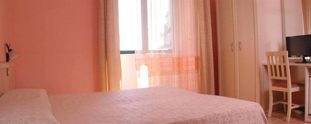 RS San Sebastiano Holidays Acireale Esterno foto